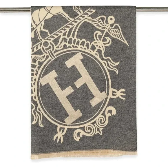 Women Grey Scarfs Pashmina Silky Shawl  Wrap Blanket Open Front Poncho Cape - Picture 5 of 8